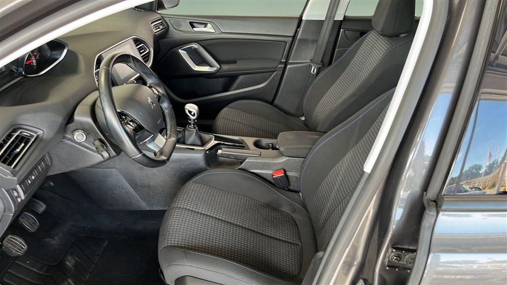 Peugeot 308 1,2 PureTech Style 130HK 5d 6g - Image 6