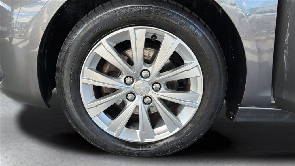Peugeot 308 1,2 PureTech Style 130HK 5d 6g - Image 16