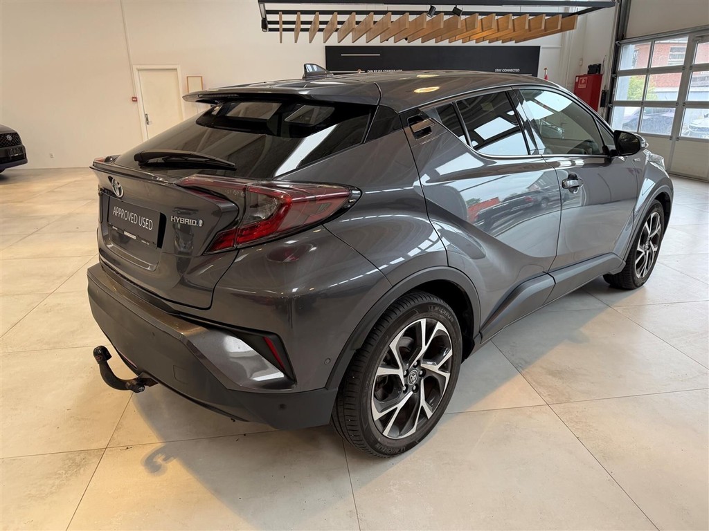 Toyota C-HR 1,8 Hybrid C-LUB Premium Selected Multidrive S 122HK 5d Aut. - Image 3