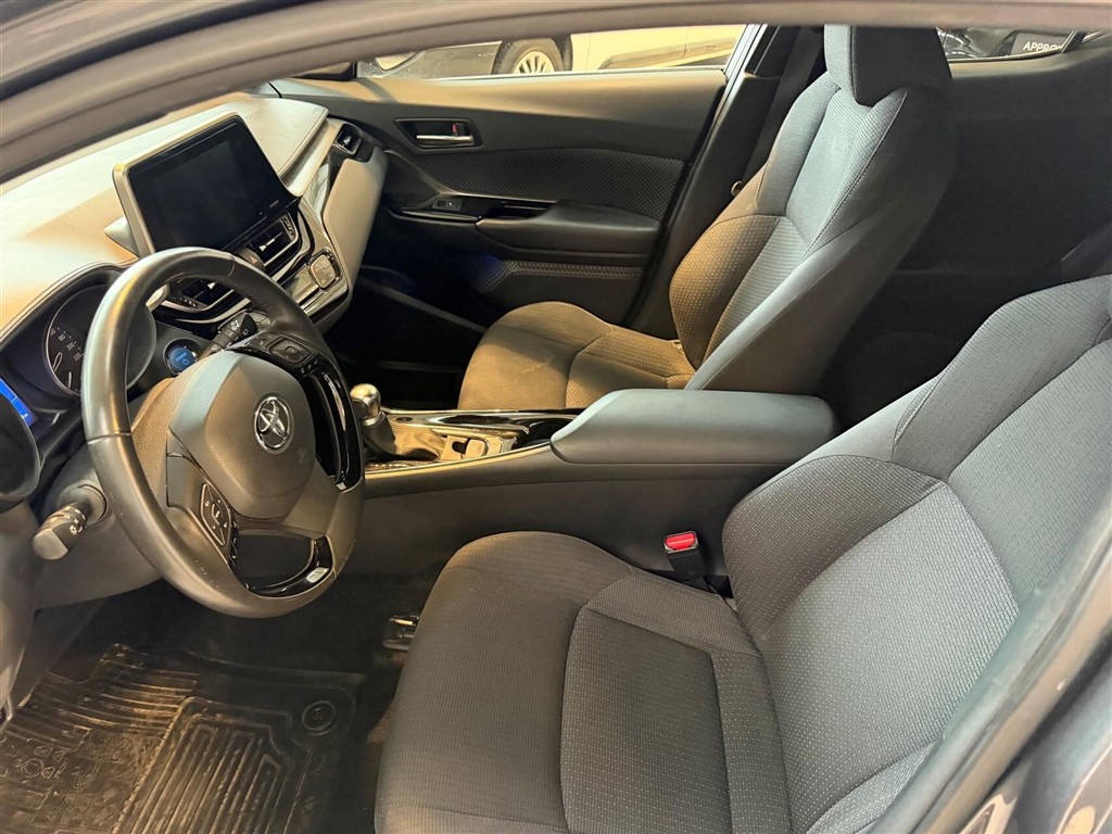 Toyota C-HR 1,8 Hybrid C-LUB Premium Selected Multidrive S 122HK 5d Aut. - Image 5