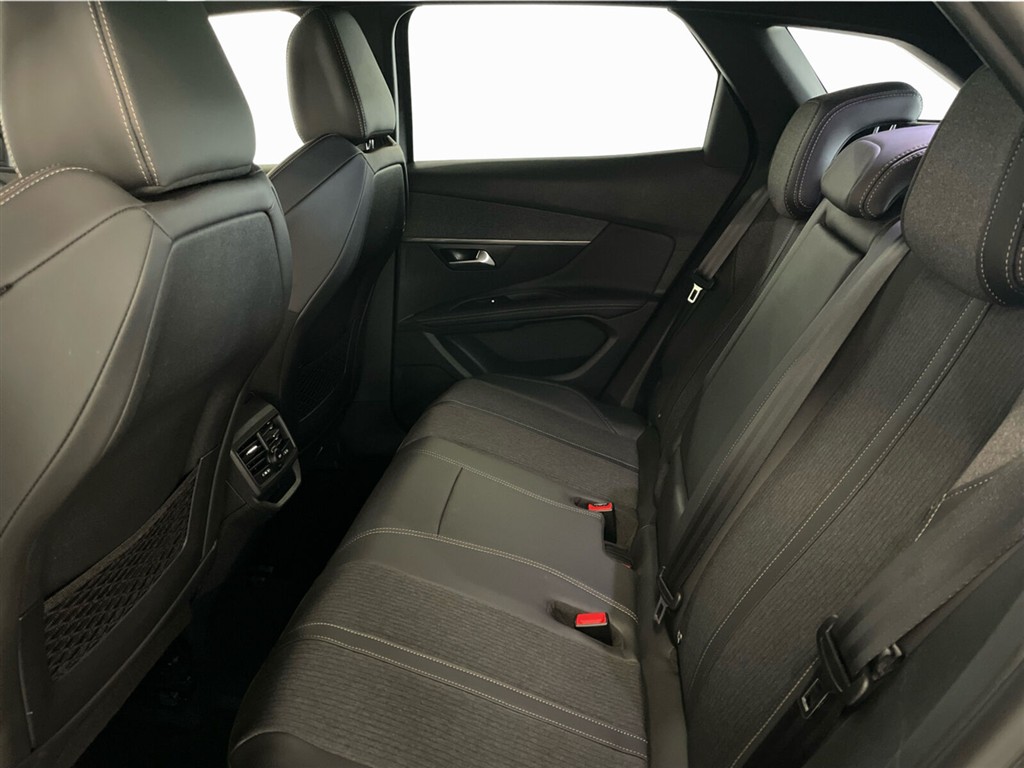 Peugeot 3008 1,6 PureTech Plugin-hybrid GT Line AWD EAT8 300HK 5d 8g Aut. - Image 11
