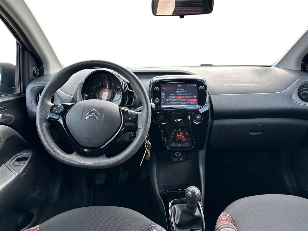 Citroën C1 1,0 VTi Shine 72HK 5d - Image 12