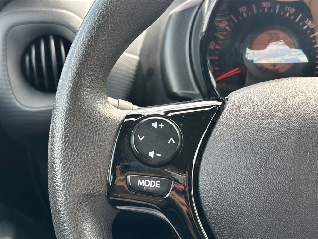 Citroën C1 1,0 VTi Shine 72HK 5d - Image 18
