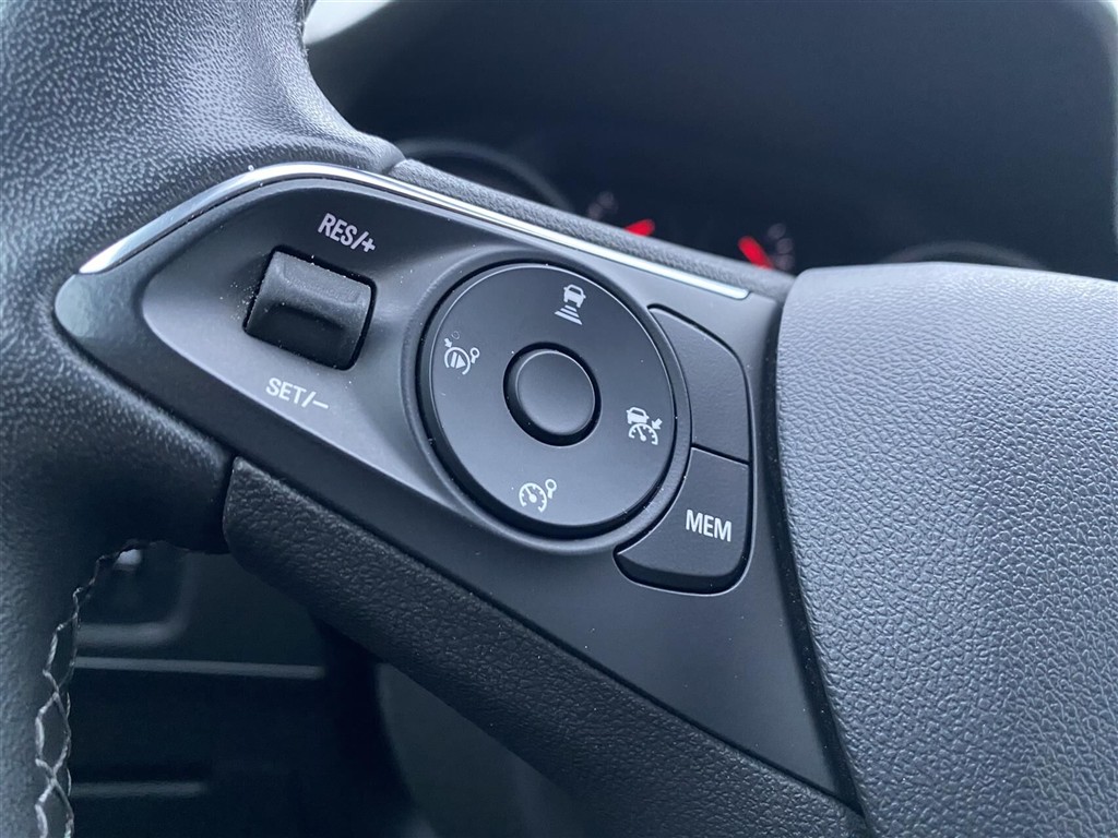 Opel Grandland X 1,6 PHEV Plugin-hybrid Ultimate 225HK 5d 8g Aut. - Image 14