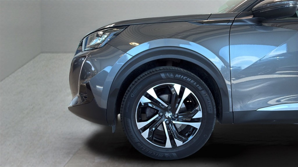 Peugeot 2008 1,2 PureTech Allure Grand 130HK 5d - Image 5