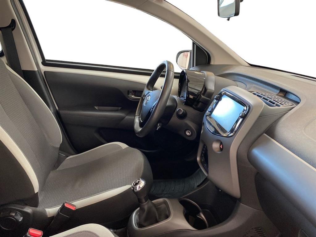 Toyota Aygo 1,0 VVT-I X-Press 72HK 5d - Image 15