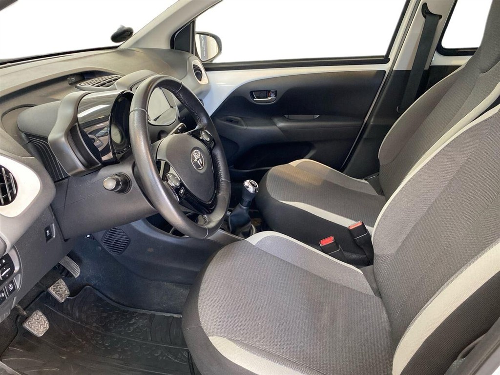 Toyota Aygo 1,0 VVT-I X-Press 72HK 5d - Image 18