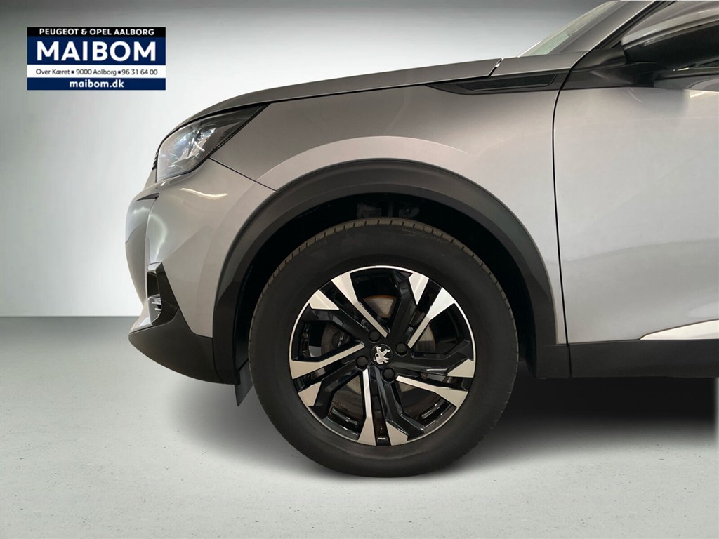 Peugeot 2008 1,2 PureTech Platin Sport 130HK 5d - Image 8