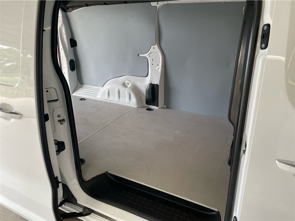 Opel Vivaro L3V2 2,0 D Innovation AT8 122HK Van 8g Aut. - Image 11