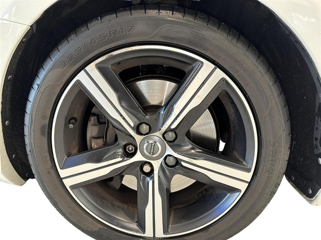 Volvo V40 2,0 T4 R-design 190HK 5d 6g Aut. - Image 6