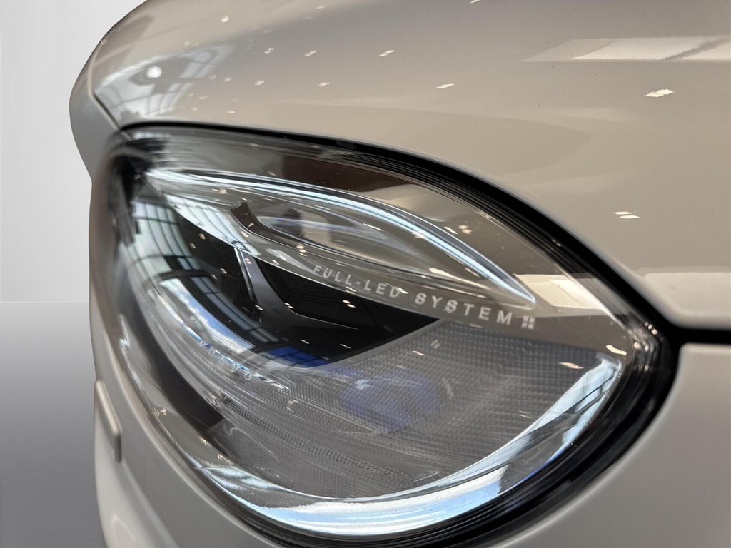Volvo V40 2,0 T4 R-design 190HK 5d 6g Aut. - Image 7