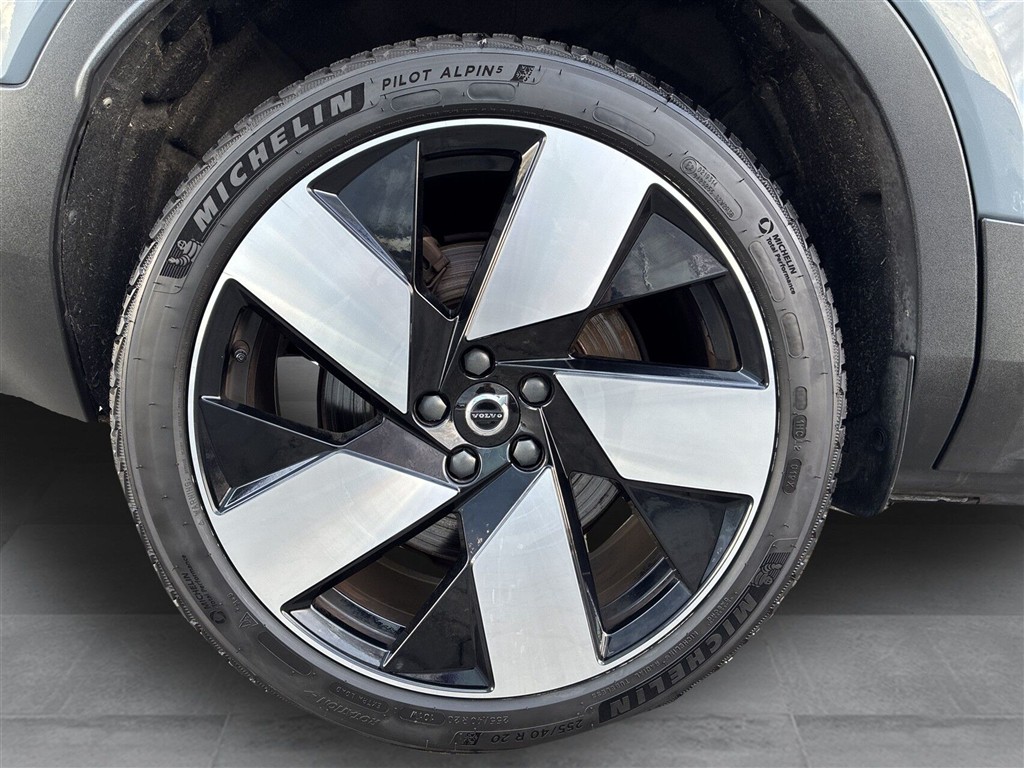 Volvo C40 P8 Recharge Twin Ultimate AWD 408HK 4d Aut. - Image 10