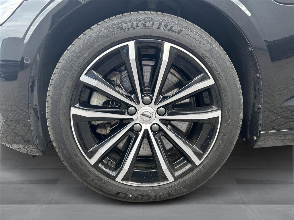 Volvo V60 2,0 T6 Recharge Plugin-hybrid Plus AWD 350HK Stc 8g Aut. - Image 10