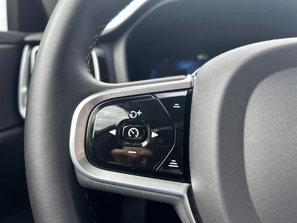 Volvo V60 2,0 T6 Recharge Plugin-hybrid Plus AWD 350HK Stc 8g Aut. - Image 15