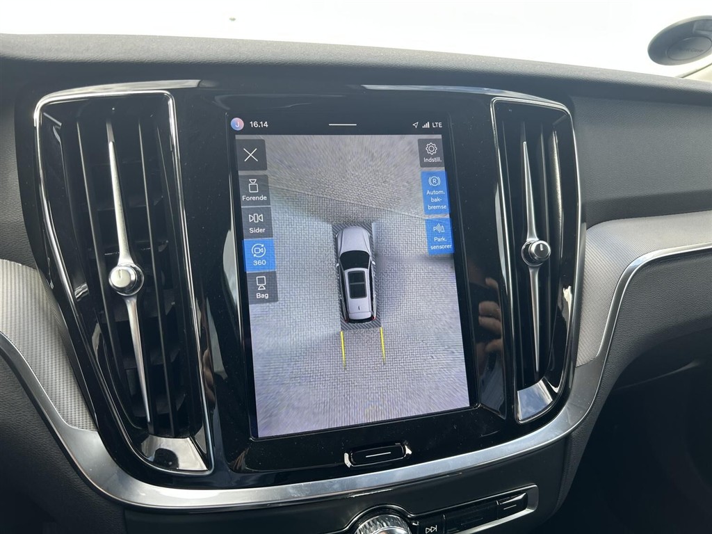 Volvo V60 2,0 T6 Recharge Plugin-hybrid Plus AWD 350HK Stc 8g Aut. - Image 16