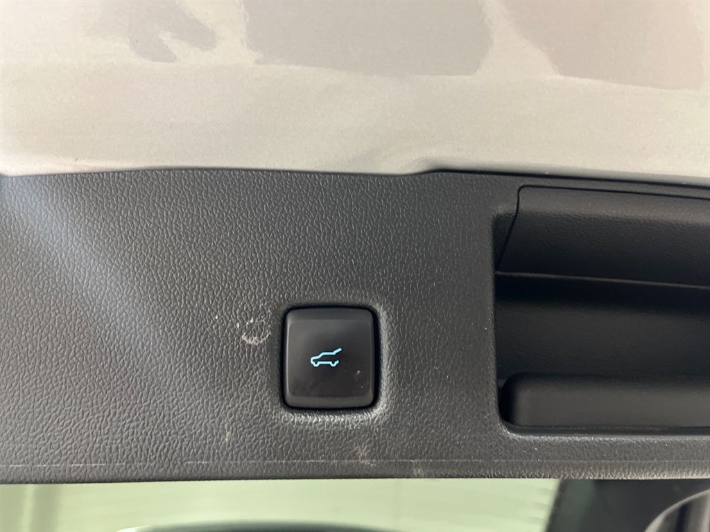 Ford Kuga 2,5 Plugin-hybrid Titanium X CVT 225HK 5d Trinl. Gear - Image 18