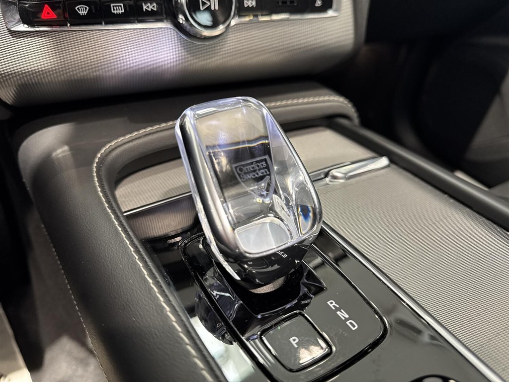 Volvo XC90 7 Sæder 2,0 T8 Recharge Plugin-hybrid Ultimate AWD 455HK 5d 8g Aut. - Image 15
