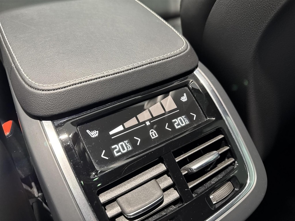 Volvo XC90 7 Sæder 2,0 T8 Recharge Plugin-hybrid Ultimate AWD 455HK 5d 8g Aut. - Image 21