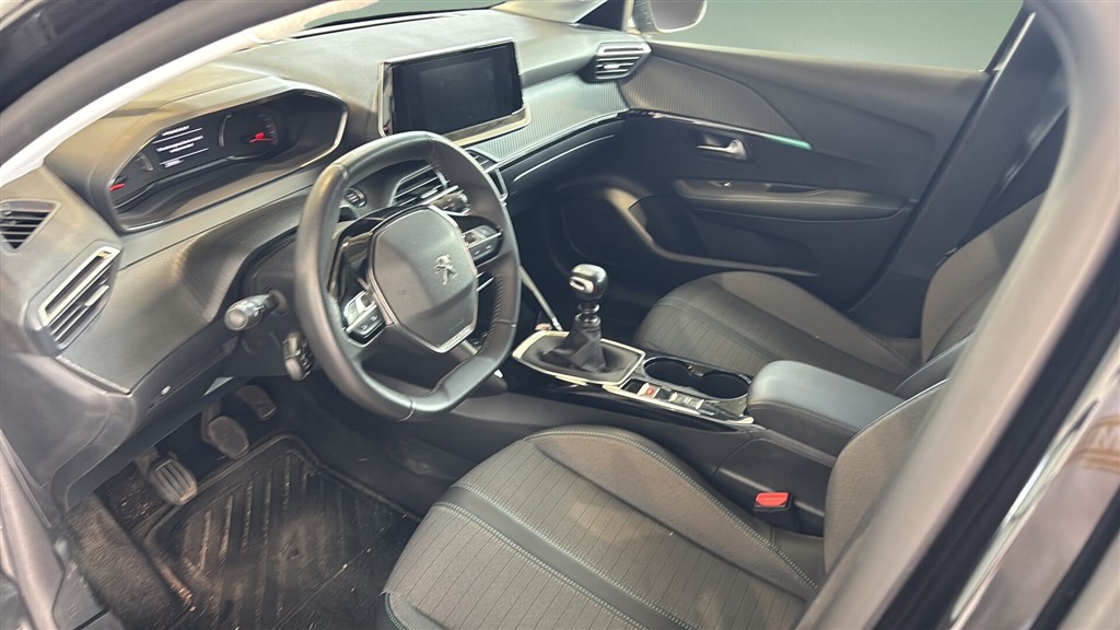 Peugeot 208 1,2 PureTech Allure 100HK 5d 6g - Image 6