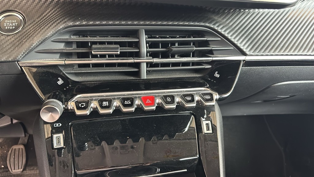 Peugeot 208 1,2 PureTech Allure 100HK 5d 6g - Image 14
