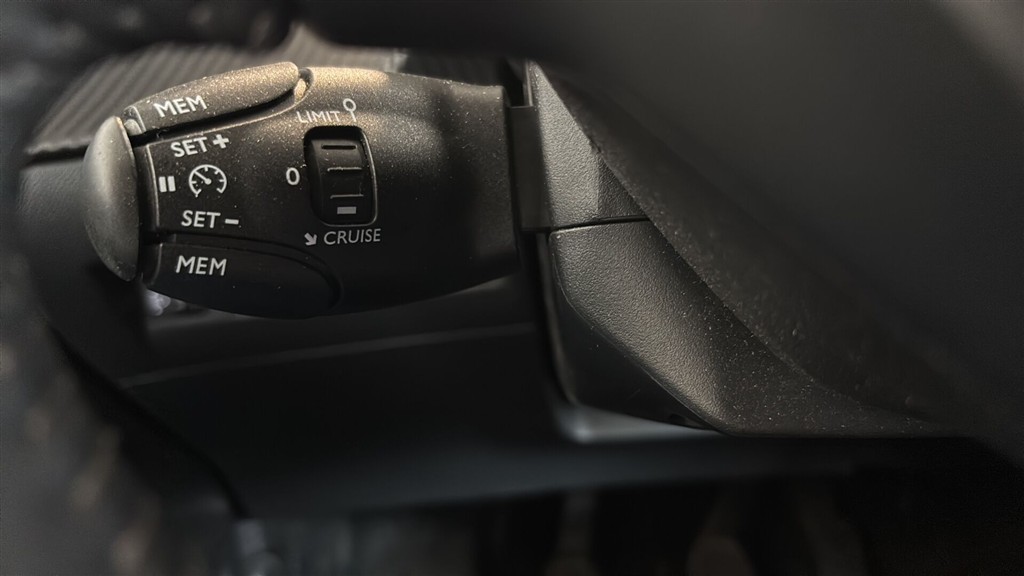 Peugeot 208 1,2 PureTech Allure 100HK 5d 6g - Image 17