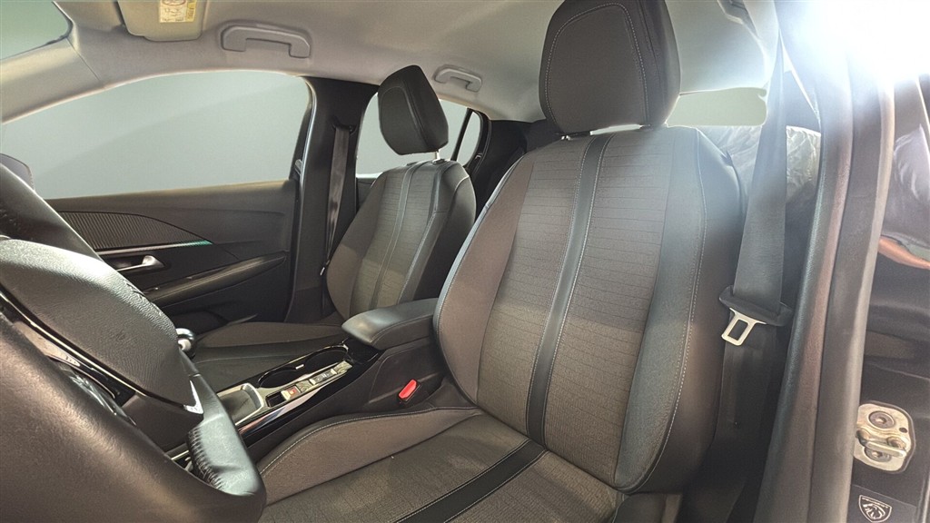 Peugeot 208 1,2 PureTech Allure 100HK 5d 6g - Image 5