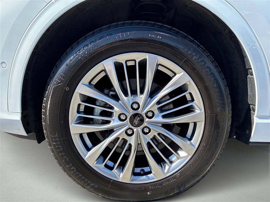 Ford Kuga 2,5 Plugin-hybrid ST-Line X CVT 225HK 5d Trinl. Gear - Image 8