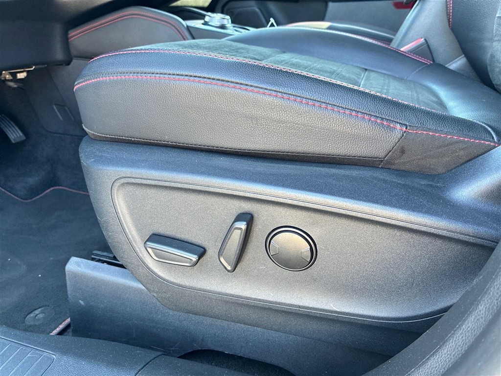 Ford Kuga 2,5 Plugin-hybrid ST-Line X CVT 225HK 5d Trinl. Gear - Image 18