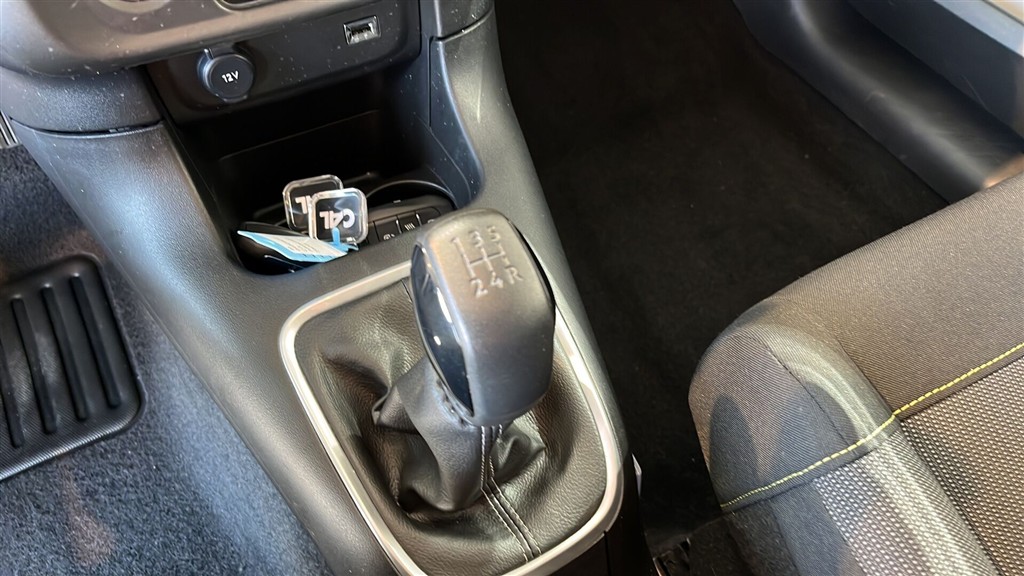 Citroën C3 1,2 PureTech Attraction 83HK 5d - Image 10