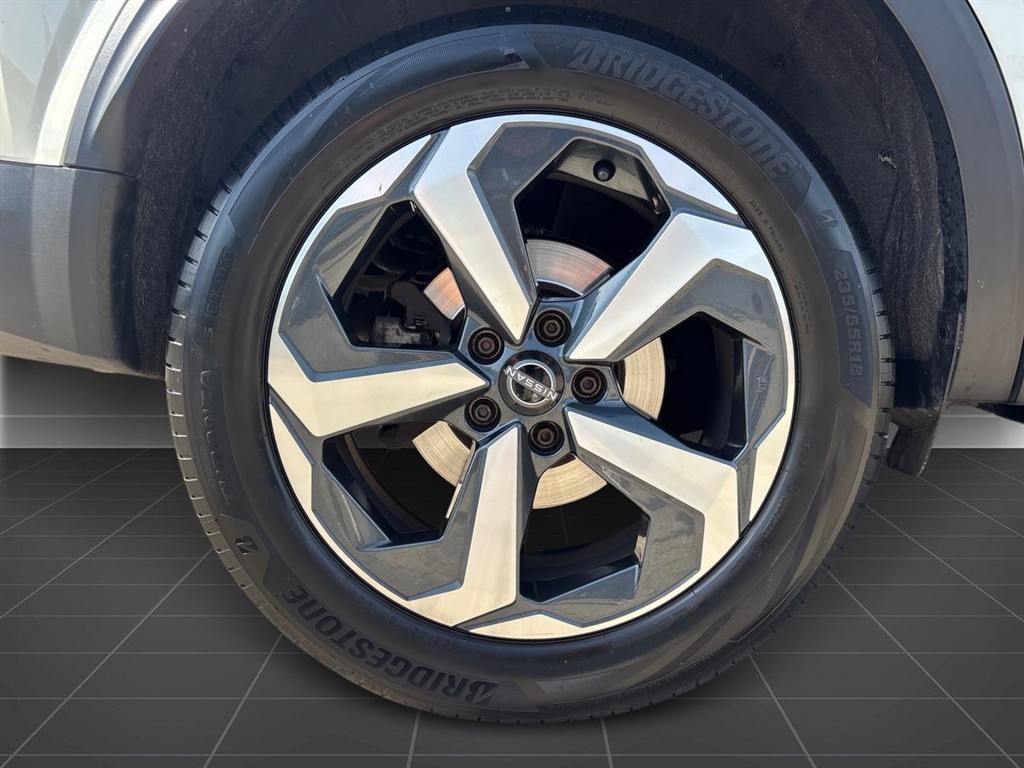 Nissan Qashqai 1,3 MHEV Mild hybrid N-Connecta X-Tronic 158HK 5d 7g Aut. - Image 6
