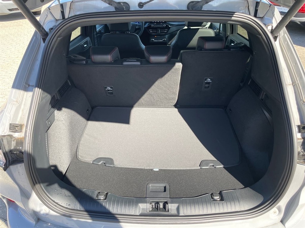 Ford Kuga 2,5 Plugin-hybrid Graphite Tech CVT 225HK 5d Trinl. Gear - Image 13