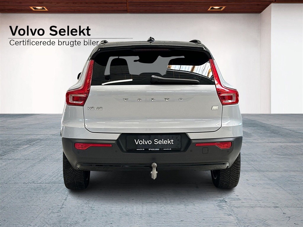 Volvo XC40 1,5 T5 Twin Engine Plugin-hybrid R-design 262HK 5d 7g Aut. - Image 8