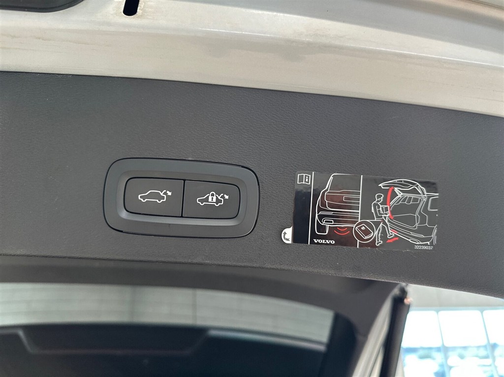 Volvo XC40 1,5 T5 Twin Engine Plugin-hybrid R-design 262HK 5d 7g Aut. - Image 22