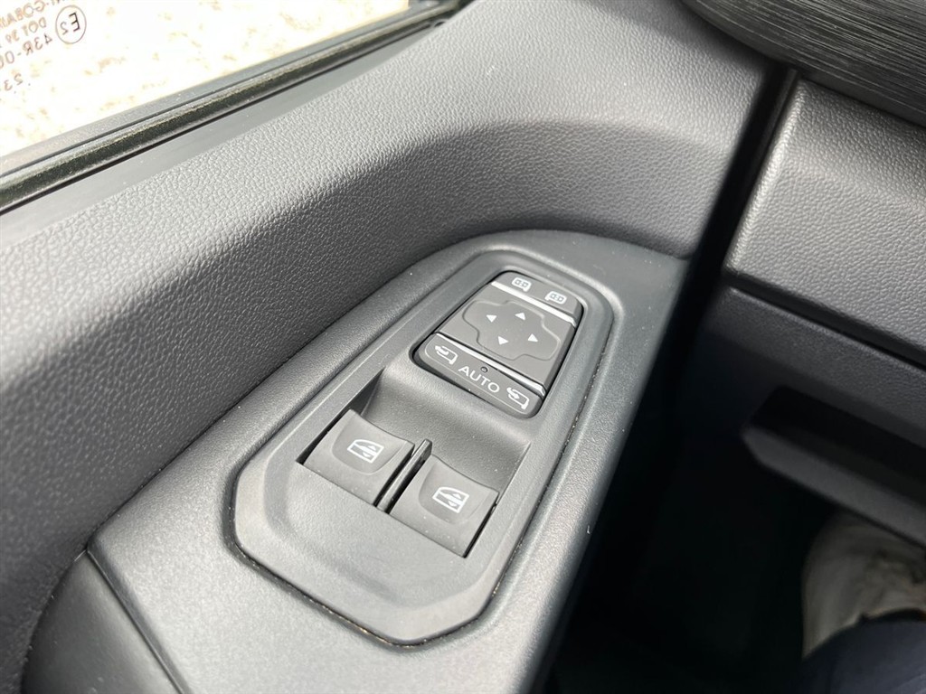 Nissan Primastar L2H1 2,0 DCi Tekna 150HK Van 6g Aut. - Image 18