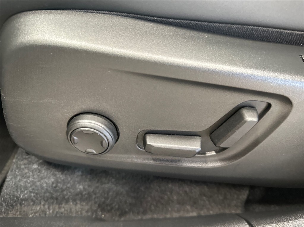 Volvo XC40 Recharge Extended Range Ultimate 252HK 5d Aut. - Image 25