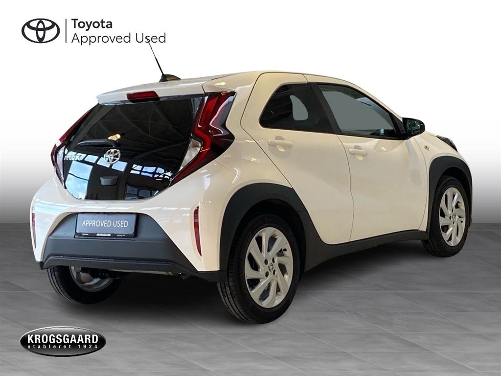 Toyota Aygo X 1,0 VVT-I Active 72HK 5d - Image 6