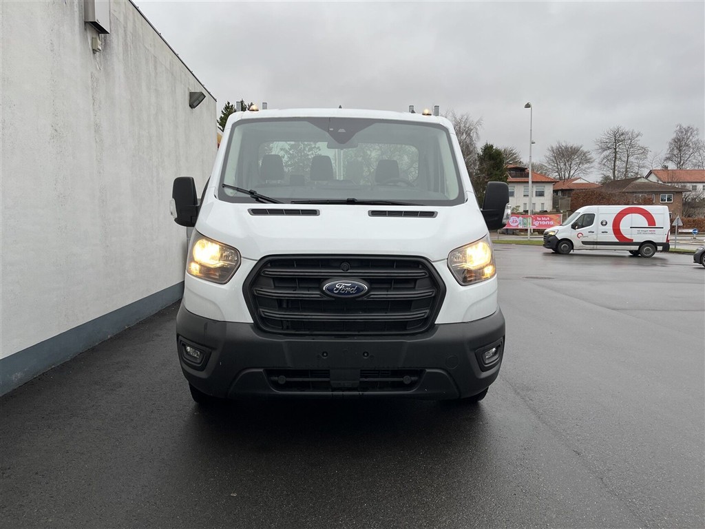 Ford Transit 350 L2H1 2,0 TDCi Trend 130HK Ladv./Chas. 6g - Image 3
