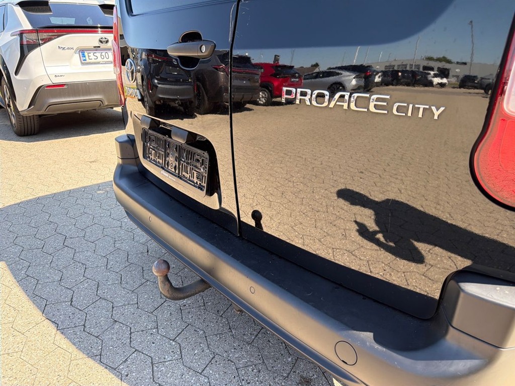 Toyota Proace City Medium 1,2 Comfort To Skydedør 110HK Van 6g - Image 17