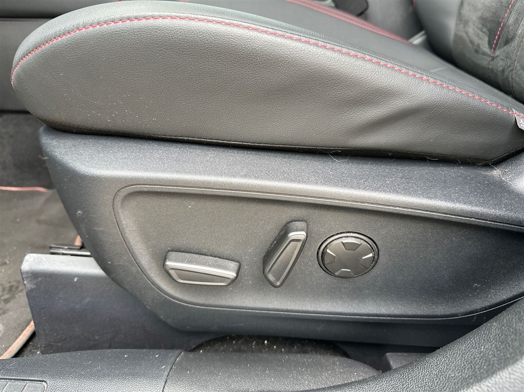 Ford Kuga 2,5 Plugin-hybrid ST-Line X CVT 243HK 5d Aut. - Image 20