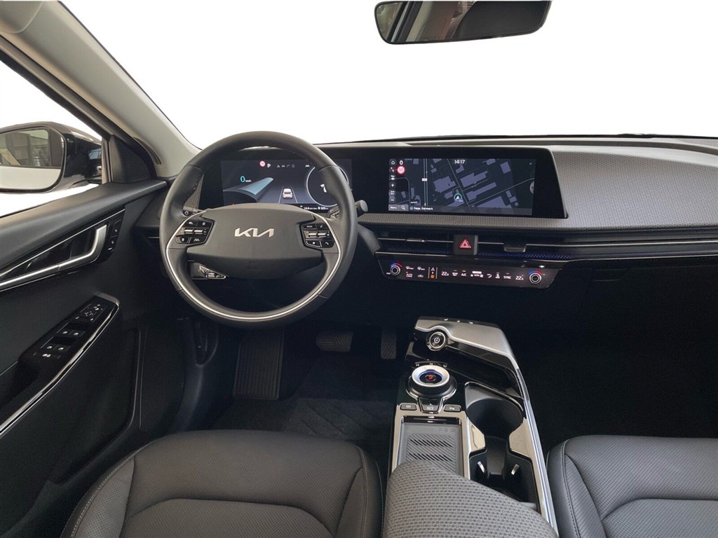 Kia EV6 77 kWh LR RWD Prestige 229HK 5d Aut. - Image 6