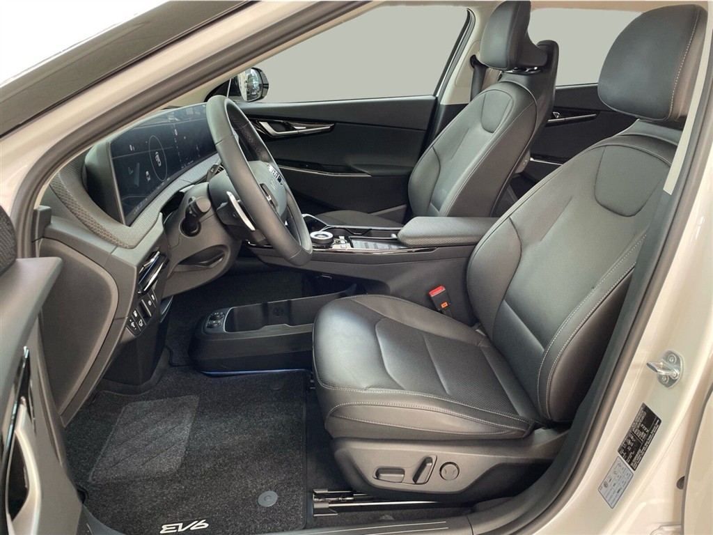 Kia EV6 77 kWh LR RWD Prestige 229HK 5d Aut. - Image 13