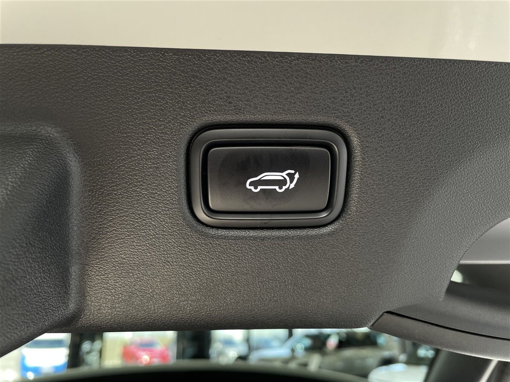 Kia EV6 77 kWh LR RWD Prestige 229HK 5d Aut. - Image 17