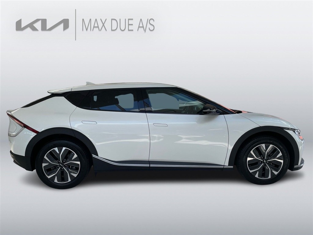 Kia EV6 77 kWh LR RWD Prestige 229HK 5d Aut. - Image 4