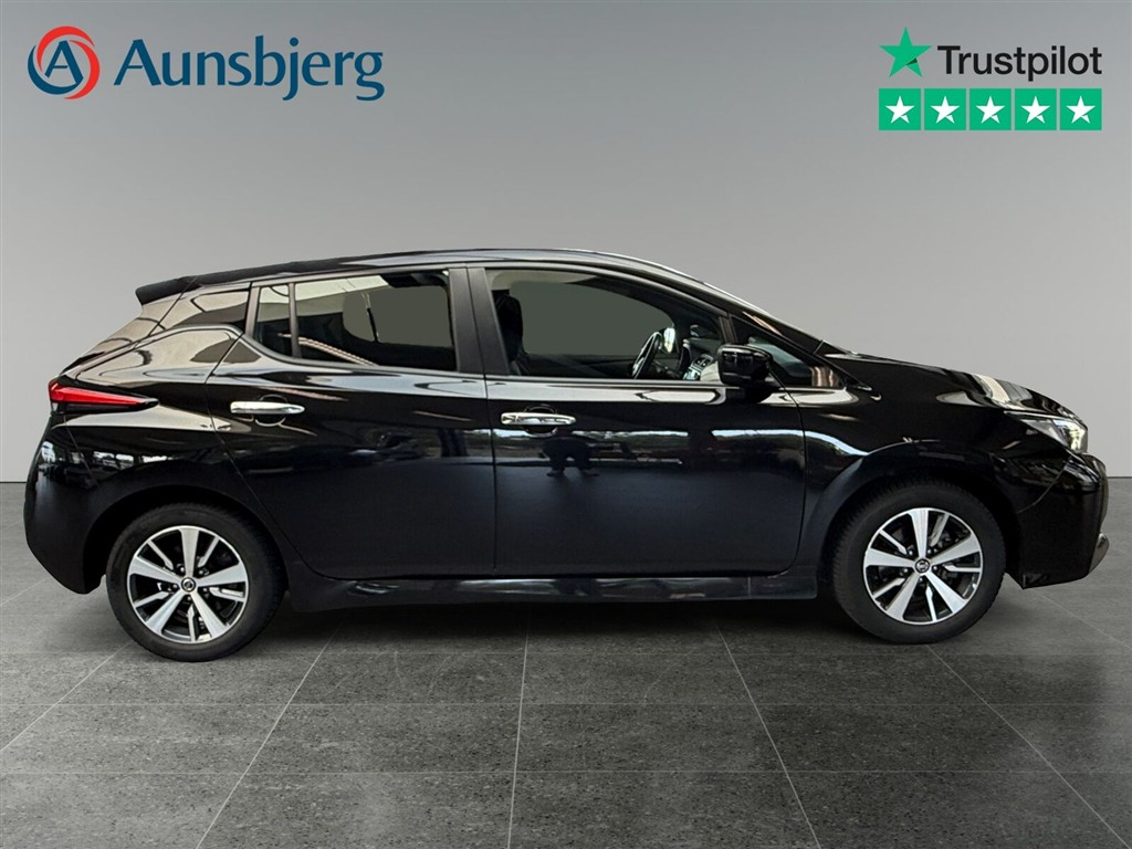 Nissan Leaf EL Acenta 40 kWh 150HK 5d Aut. - Image 11