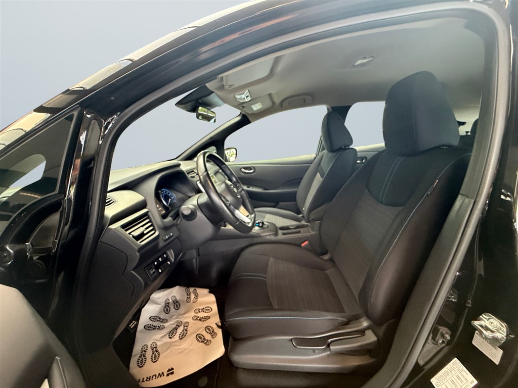 Nissan Leaf EL Acenta 40 kWh 150HK 5d Aut. - Image 15
