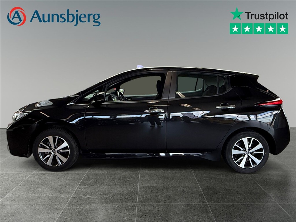 Nissan Leaf EL Acenta 40 kWh 150HK 5d Aut. - Image 3