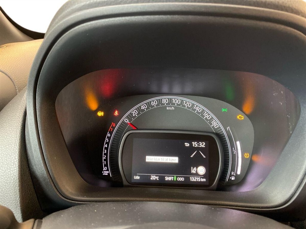 Toyota Aygo X 1,0 VVT-I Active 72HK 5d - Image 13