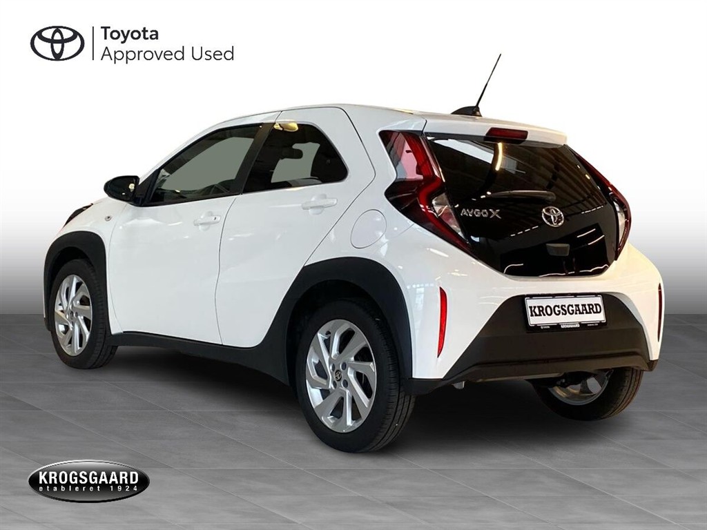 Toyota Aygo X 1,0 VVT-I Active 72HK 5d - Image 3