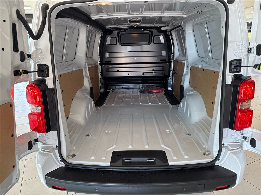 Citroën e-Jumpy L3 EL Masterline 136HK Van Aut. - Image 17