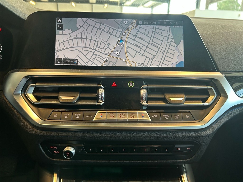 BMW 330e Touring 2,0 Plugin-hybrid Sport Line Steptronic 292HK Stc 8g Aut. - Image 10